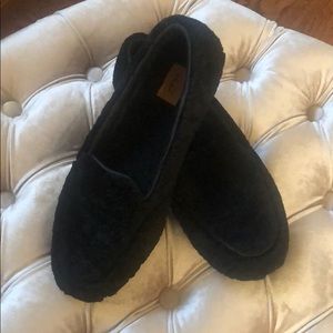 Ugg fluffy loafer